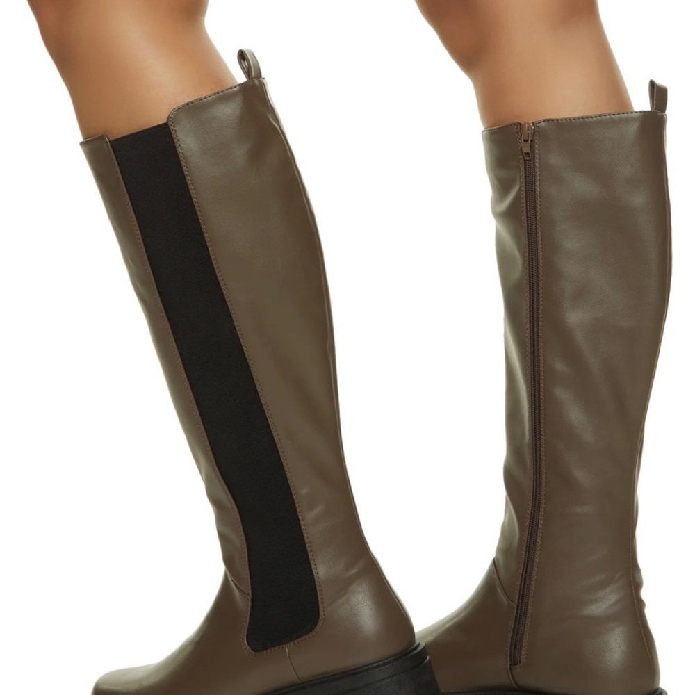 Tall platform boot.